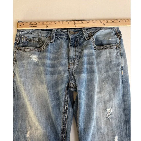 BKE Carter Straight Leg Jeans Mens 32x33 Light Wash Distressed Blue Denim - Picture 7 of 13